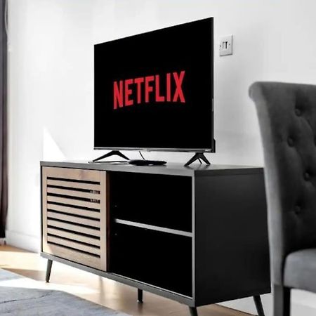 Апартаменты Deluxe 1 Bed In Colindale Wembley With Freewifitv Лондон Экстерьер фото