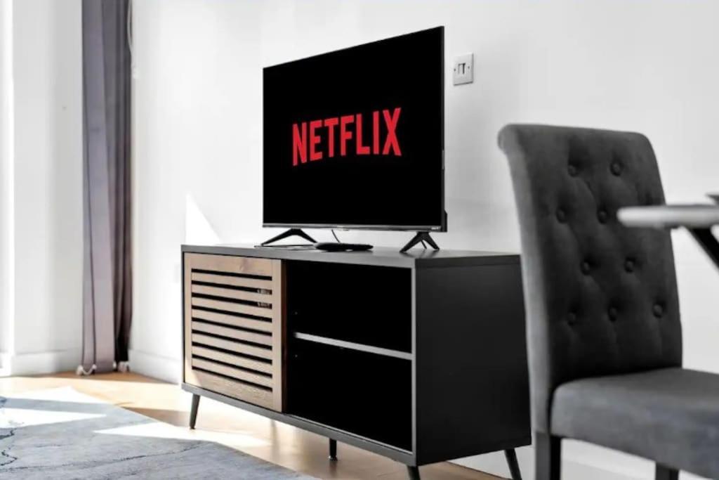 Апартаменты Deluxe 1 Bed In Colindale Wembley With Freewifitv Лондон Экстерьер фото